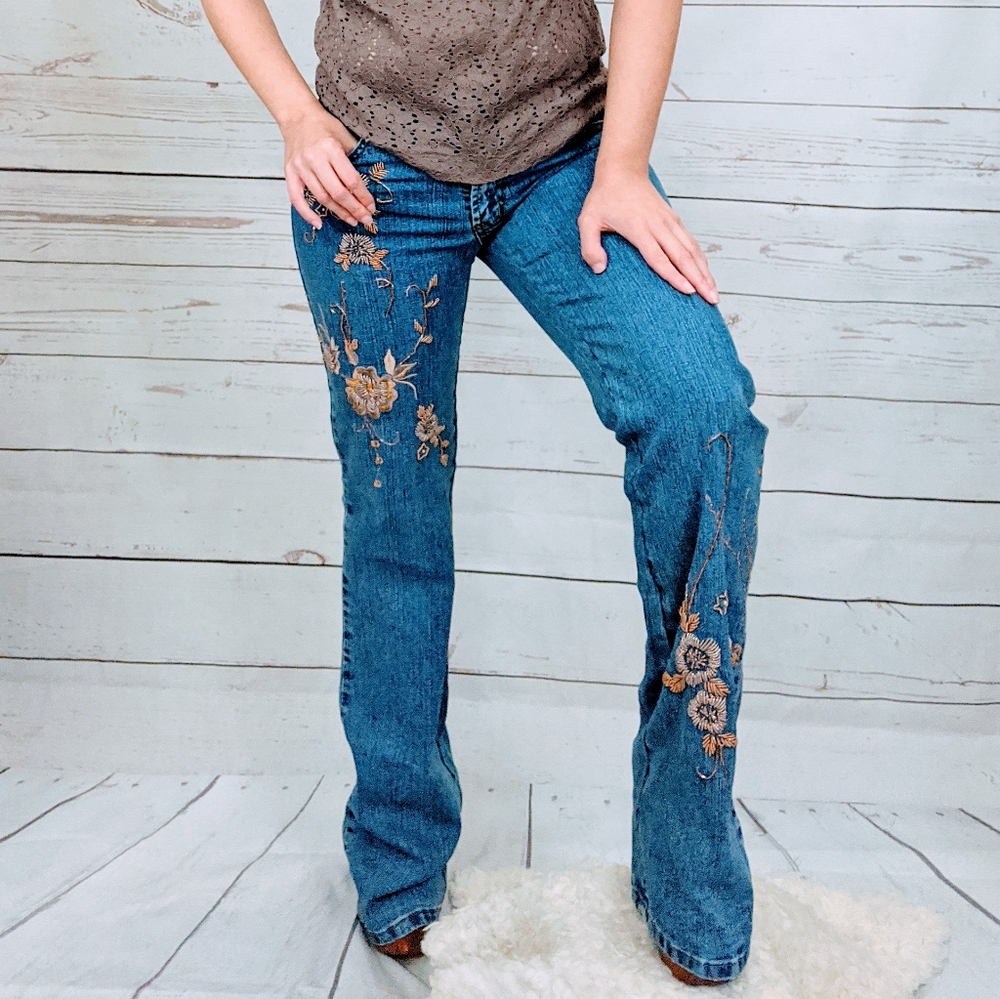 JULIETTE Boho Beaded Flared Jeans ~ NWT